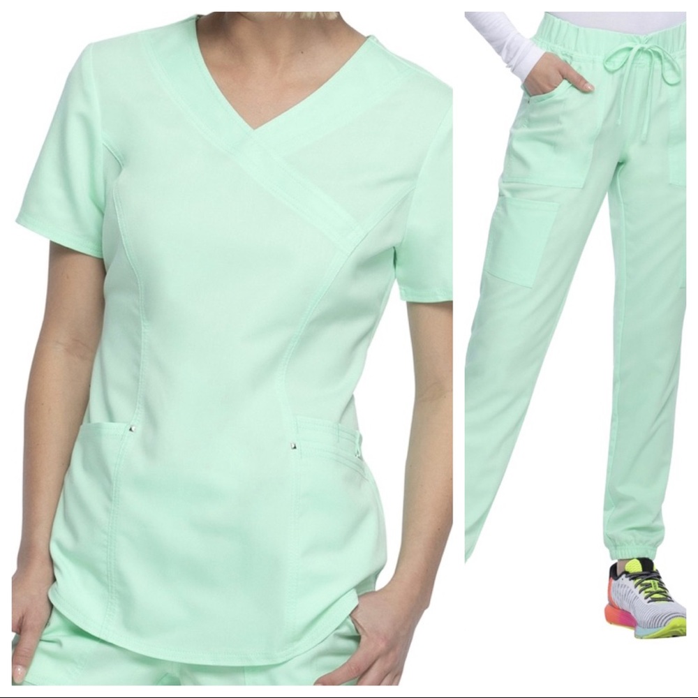 NIB SCRUBSTAR SCRUBSTAR SCRUBS SET SZ M PISTACHIO